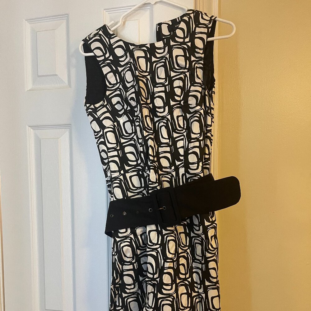 H&M Black and White print belted shift dress